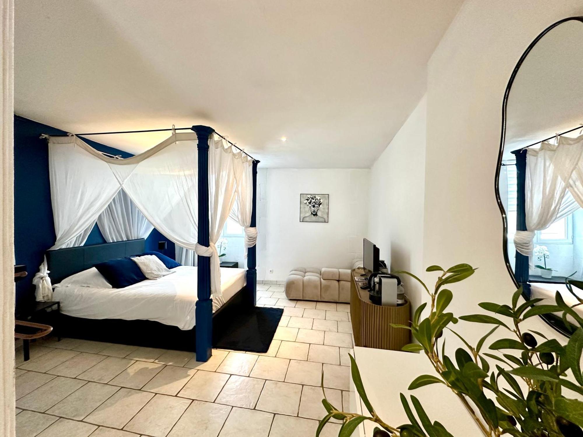 Hotel Nuit En Brenne Le Blanc Exteriér fotografie